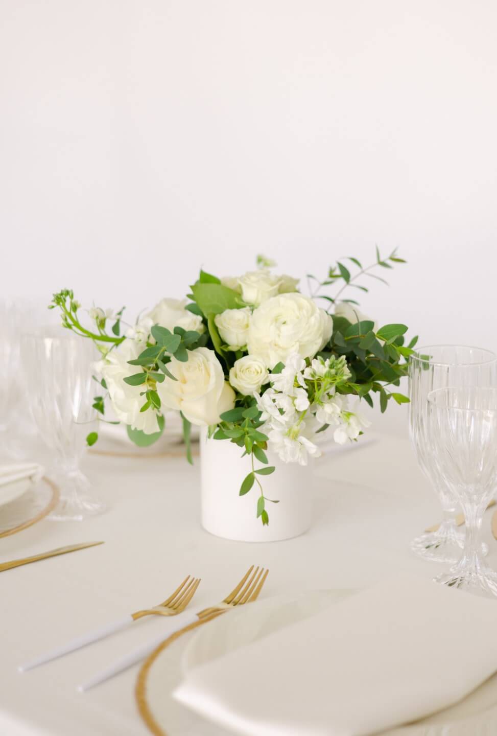 Classique Blanc || petite centerpiece white