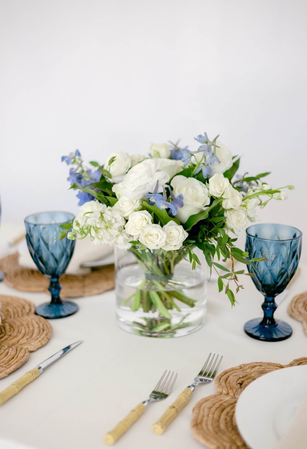 L’Artisan Brise || grand centerpiece clear vases types