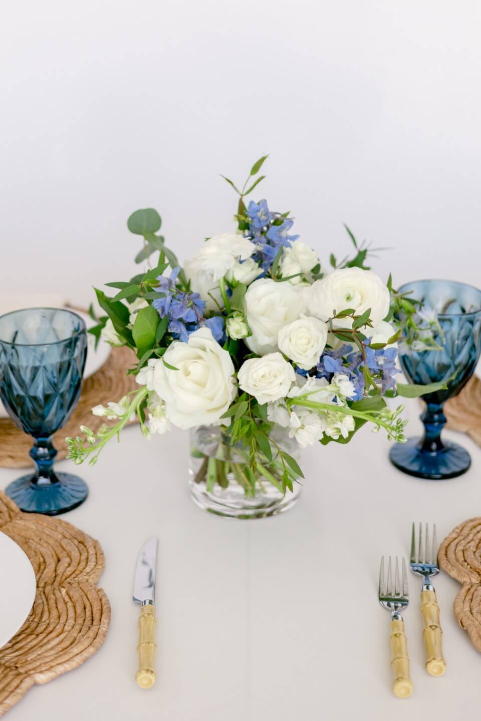 L’Artisan Brise || petite centerpiece clear vases types