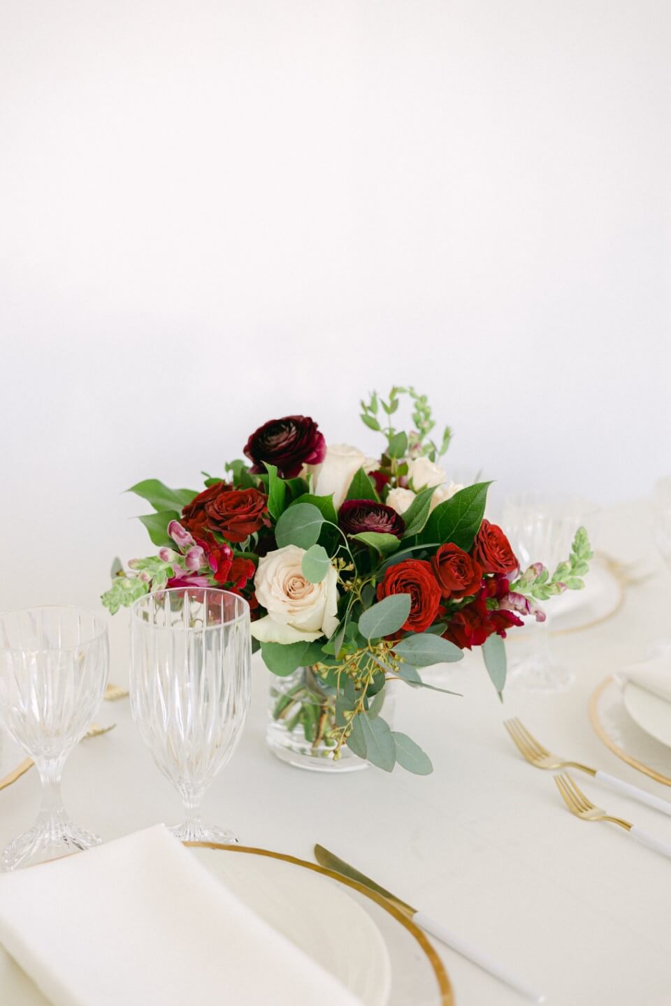 Bordeaux || petite centerpiece clear vases types