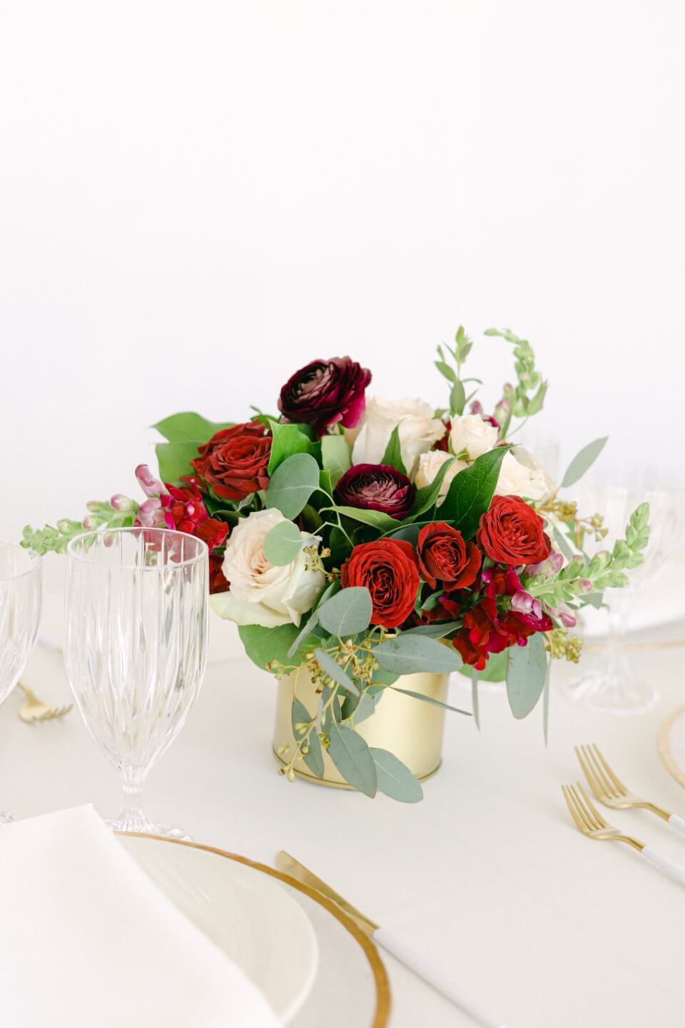 Bordeaux || petite centerpiece gold