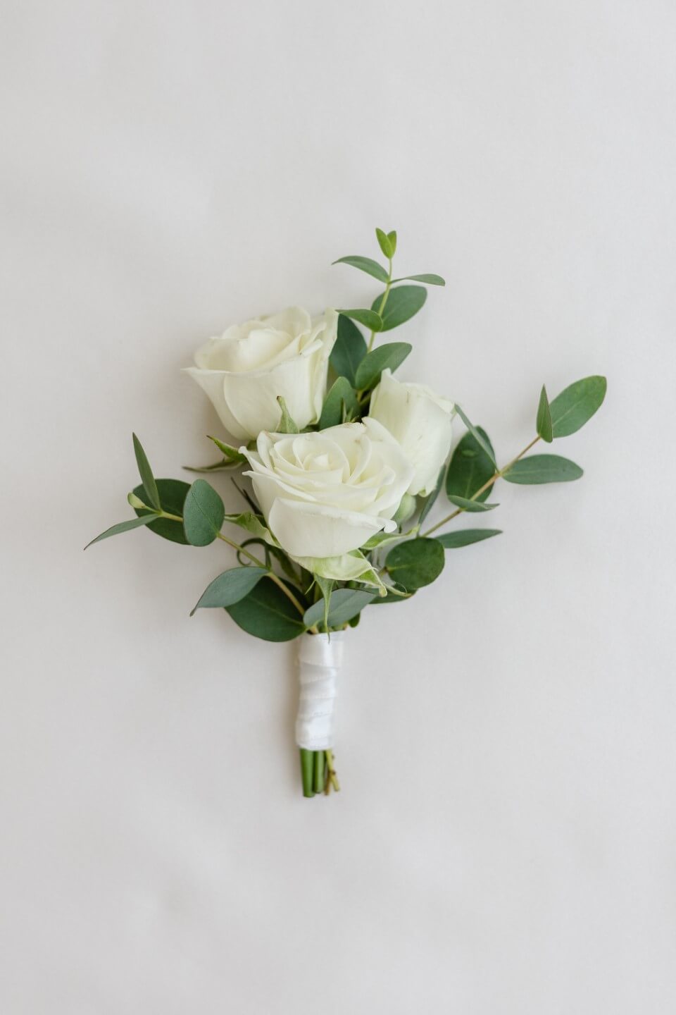 Classique Blanc || boutonniere