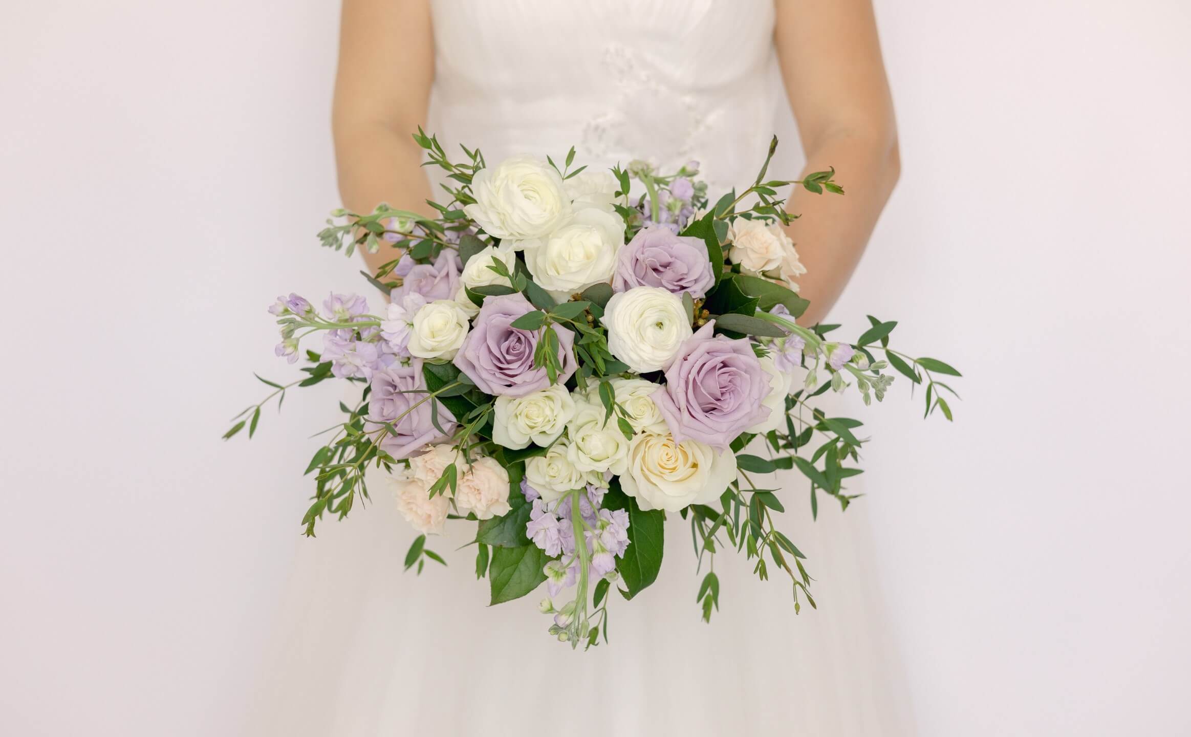 Eau de Lavende || bridal bouquet